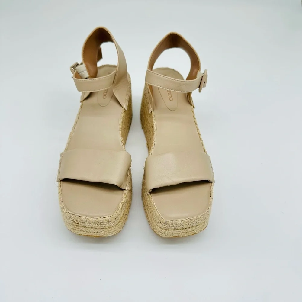 Bernardo Mallorca Womens Solid Leather Platform Heels